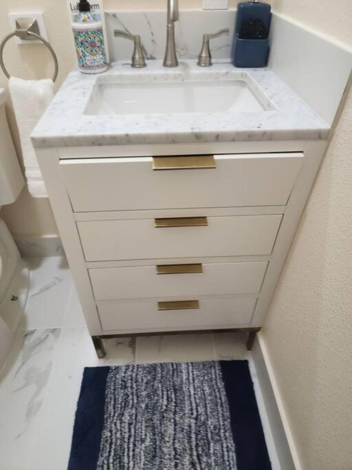 Cozy Tiny Private Guestsuite ランカスター エクステリア 写真