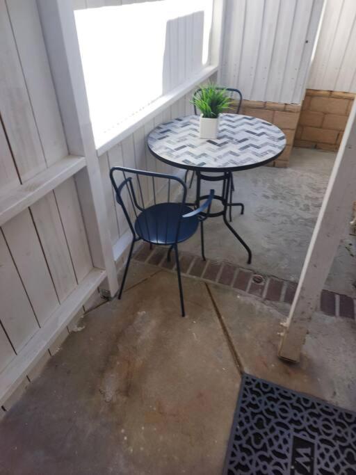 Cozy Tiny Private Guestsuite ランカスター エクステリア 写真