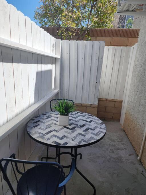 Cozy Tiny Private Guestsuite ランカスター エクステリア 写真